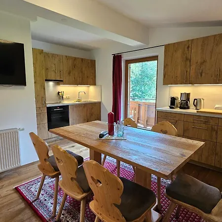 Absolute Active Margret