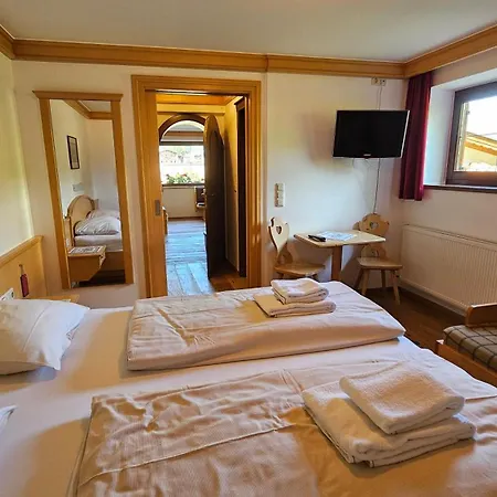 Absolute Active Margret *