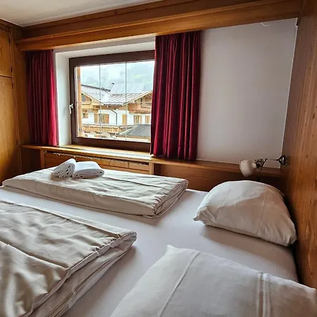 Absolute Active Margret *