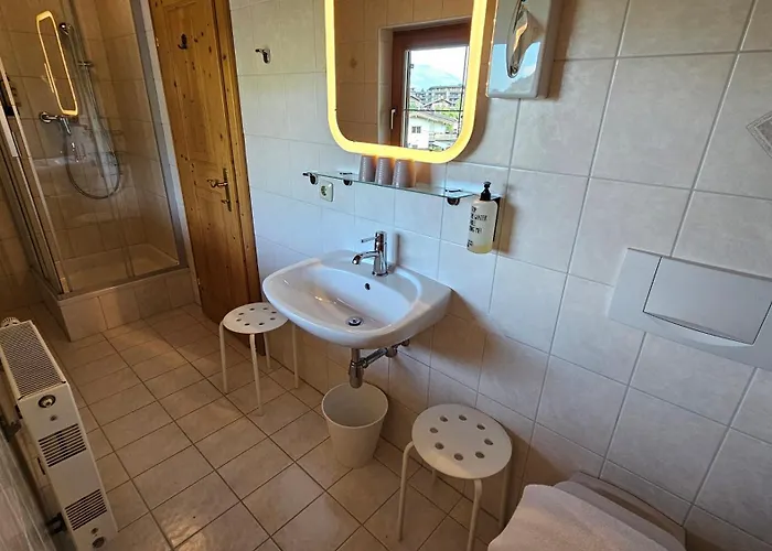 Absolute Active Margret