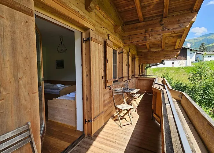 Absolute Active Margret アパート *