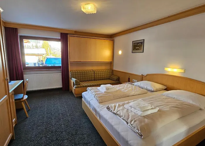 Absolute Active Margret *